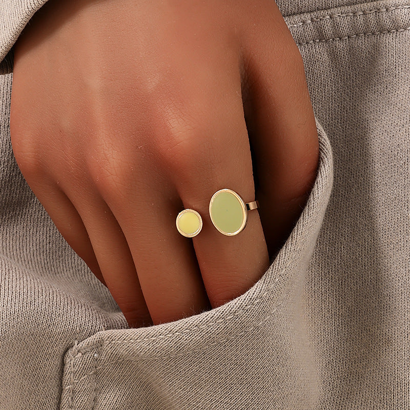 Chic Metal Open Ring: Vienna Verve Collection