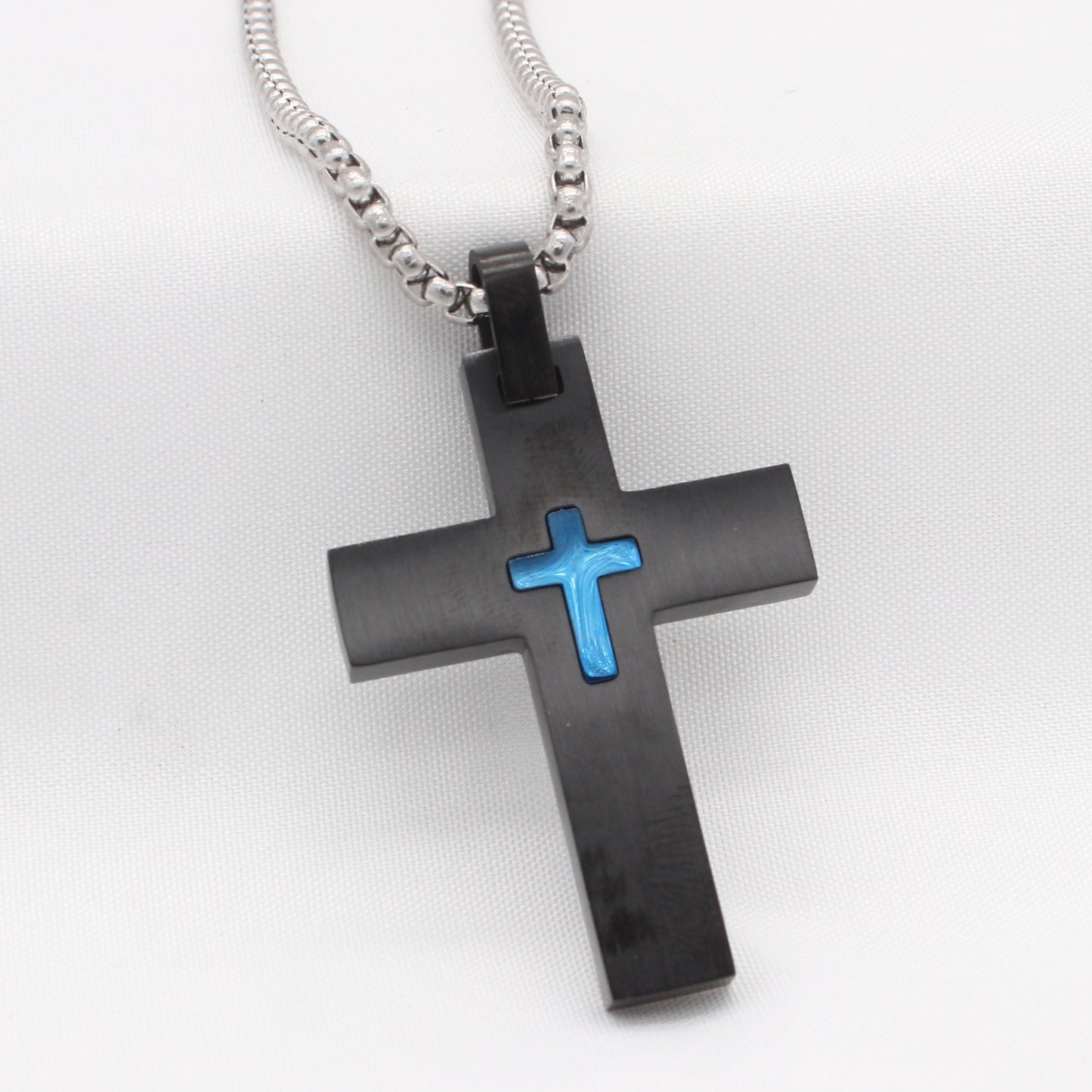 Retro Titanium Steel Cross Pendant for Men - European and American Style Wholesale Jewelry