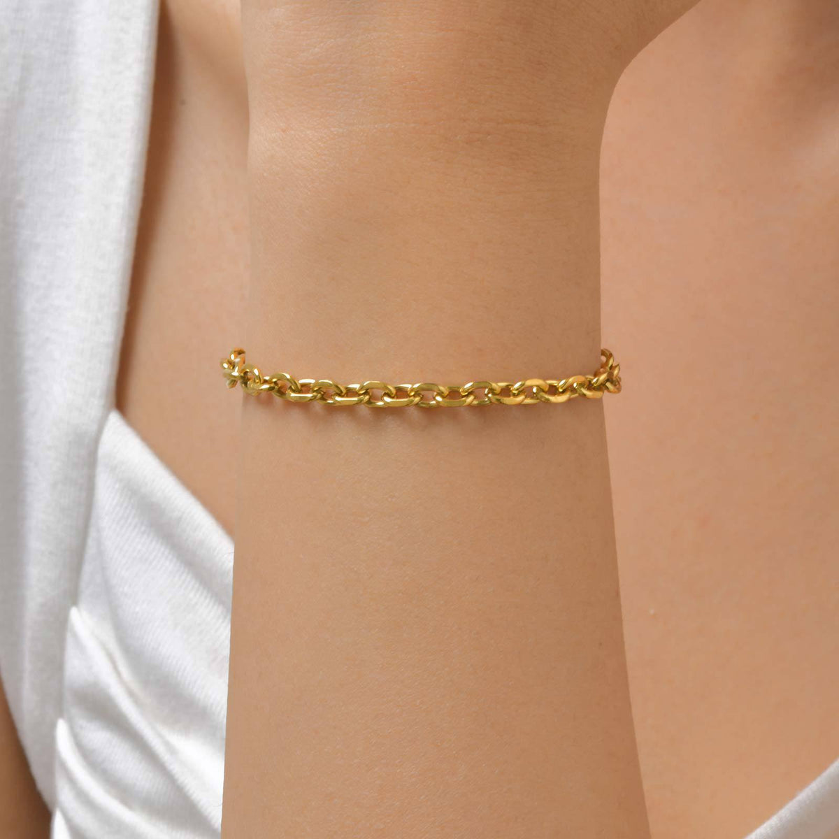 Simple And Stylish Gold Stainless Steel Bracelet Unisex