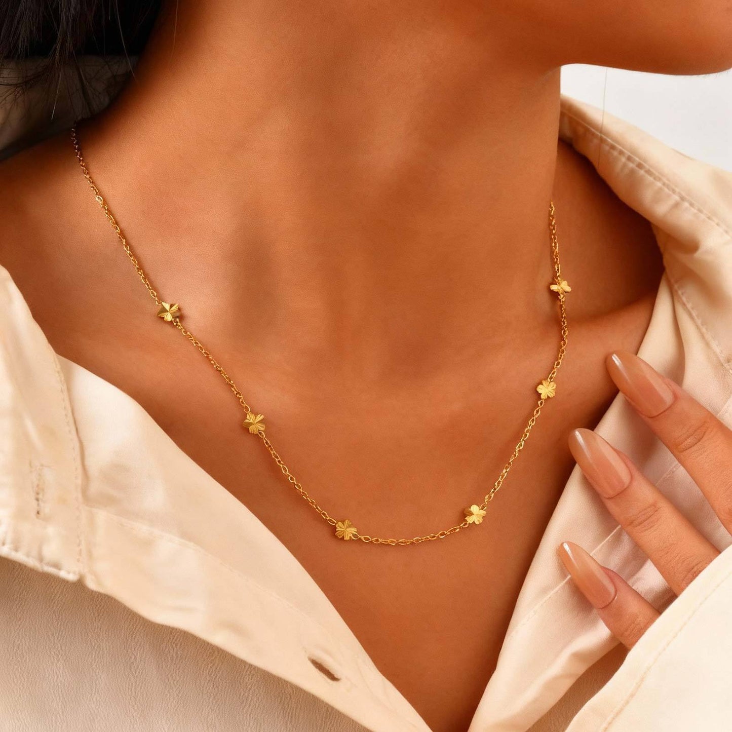 Stainless Steel Version Design Sexy Literary Flower Necklace Gold