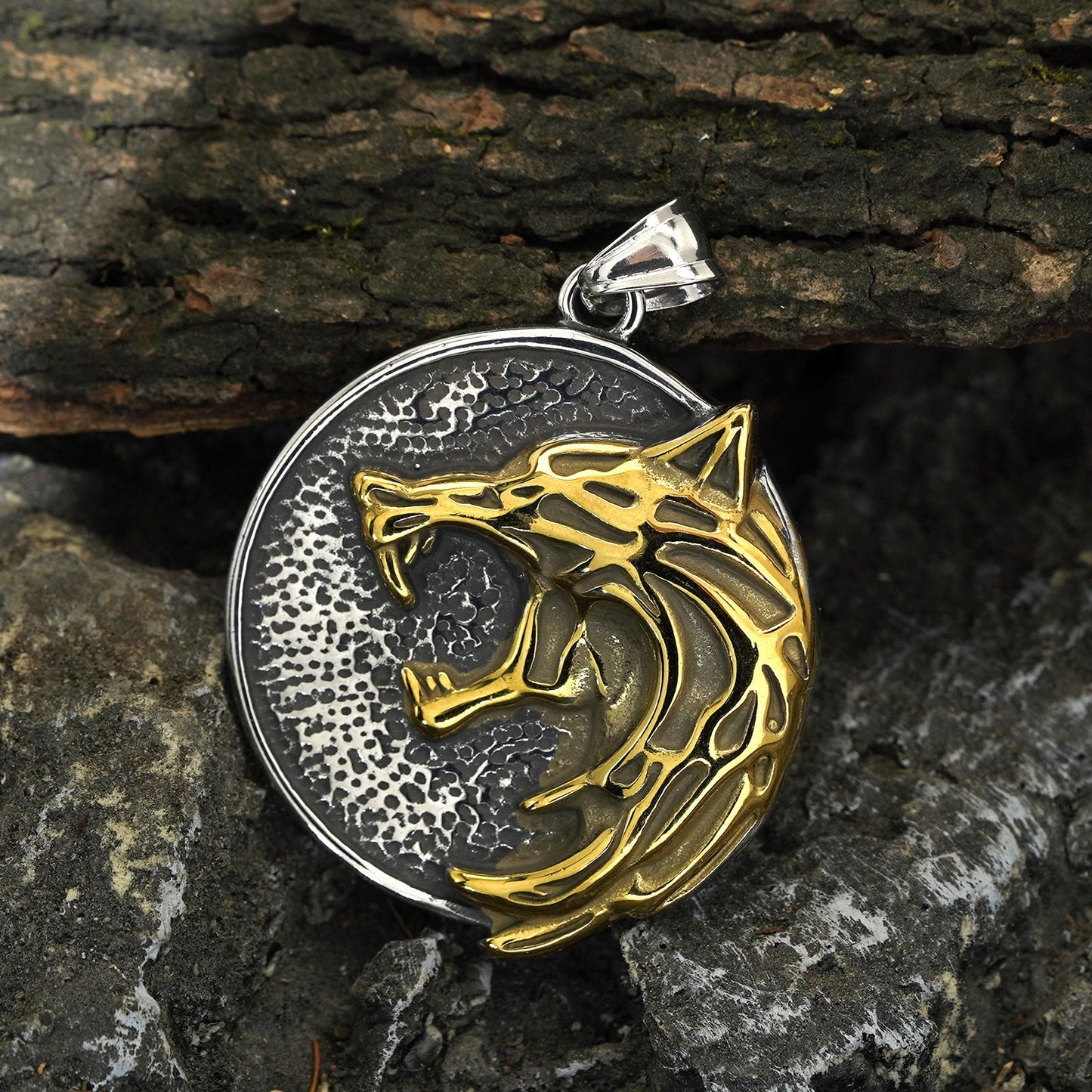 1. Planderful Viking Wolf Head Pendant Necklace For Men In Gold Tone Titanium Steel Gift For Him