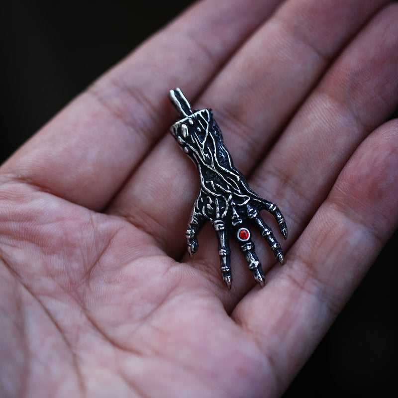 Personalized Retro Skull Hand Necklace for Men - Titanium Steel Devil's Hand Pendant Accessories
