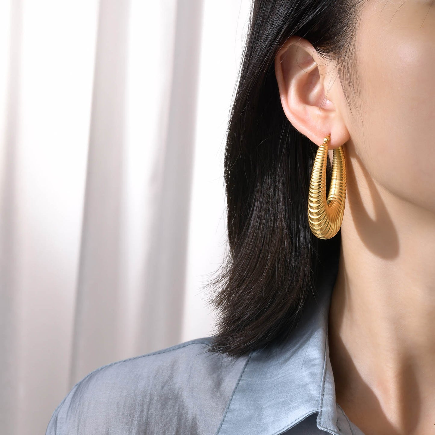 European And American Stainless Steel Hollow Earrings Gold