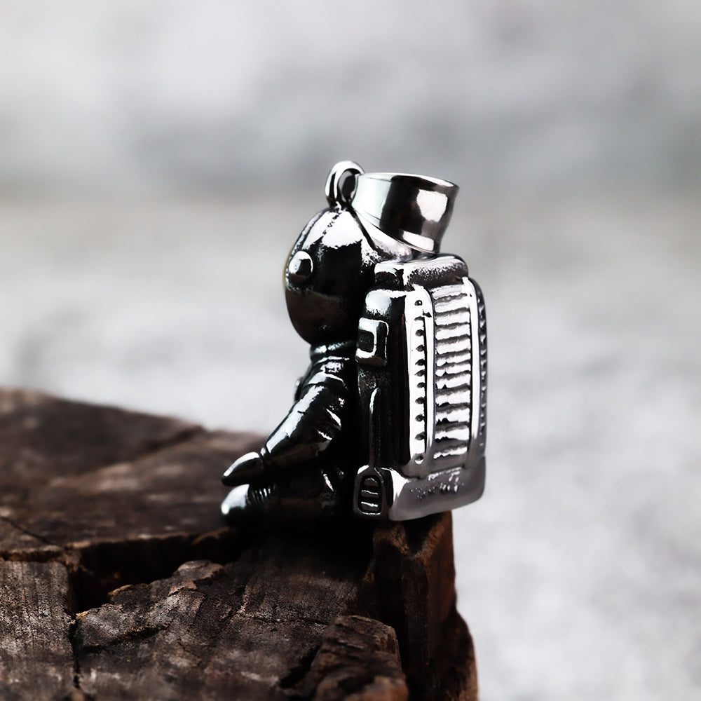 Personality Steel Gold Astronaut Men's Pendant Jewelry