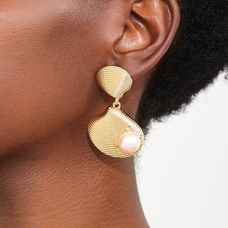 Planderful Vienna Verve Earrings – Elegant Metal Texture with Pearl Embellishments