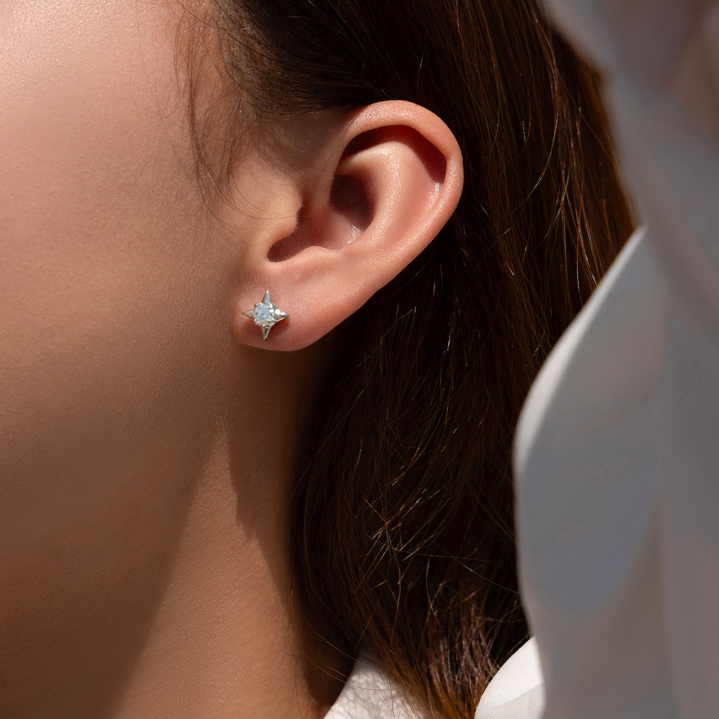 Planderful Moissanite Sparkling Earrings – Elegant Cold Feeling Design