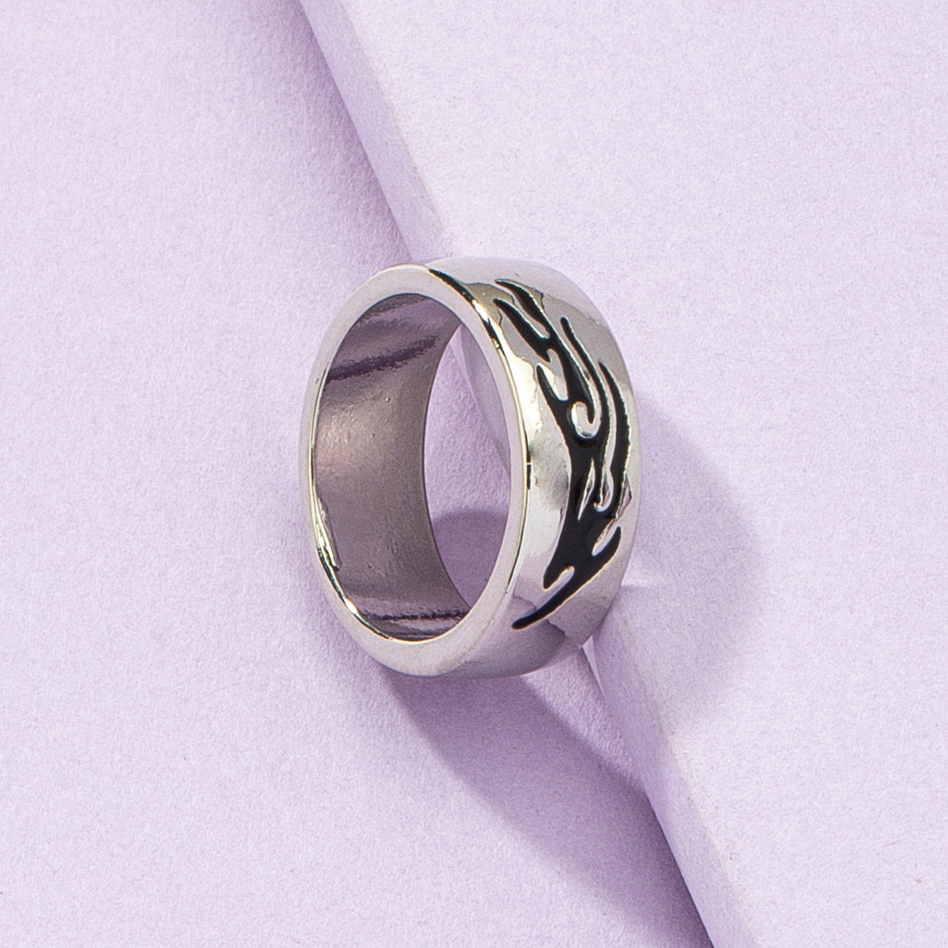 Flame Ring with Stylish Vienna Verve Design
