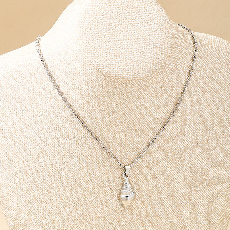 Planderful Vienna Verve Necklace – Elegant Marine-Inspired Design