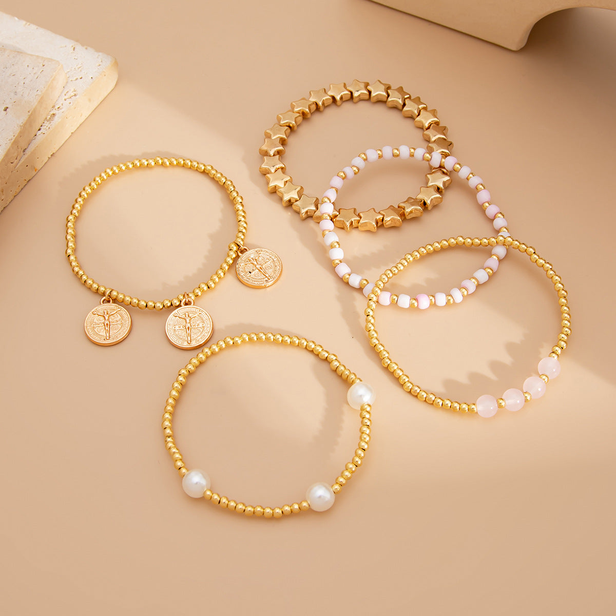 Planderful Vienna Verve Bracelet – Fashionable Retro Coin Design