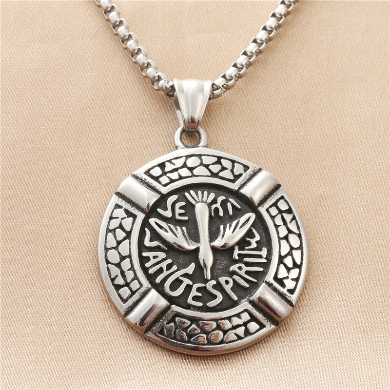 Titanium Steel Personalized Eagle Pendant Necklace for Men - Retro Punk Style