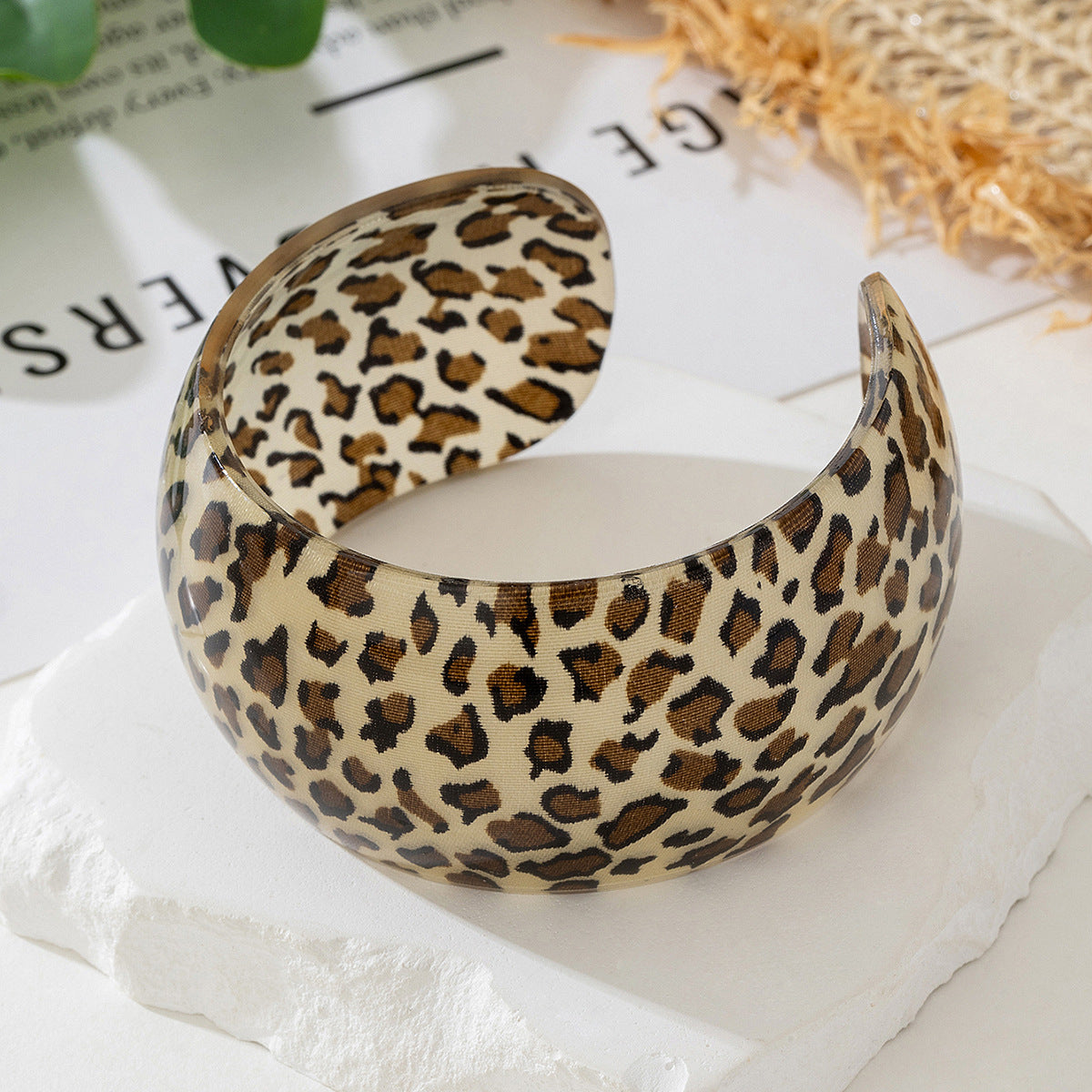 Planderful Vienna Verve Bracelet Set – Chic Acrylic and Metal Design