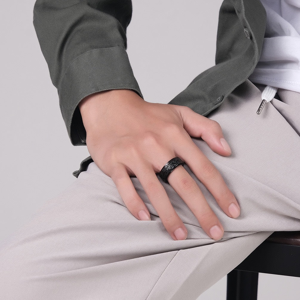 Devil's Eye Titanium Steel Ring For Men Rotating Movement Anxiety Relief Planderful Everyday Genie
