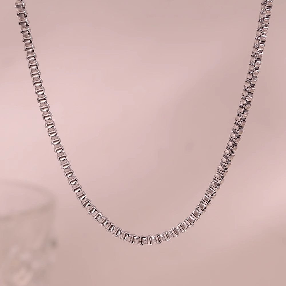 Planderful Jewelry Everyday Genie Stainless Steel Box Chain Necklace 18K Gold Plated Finish