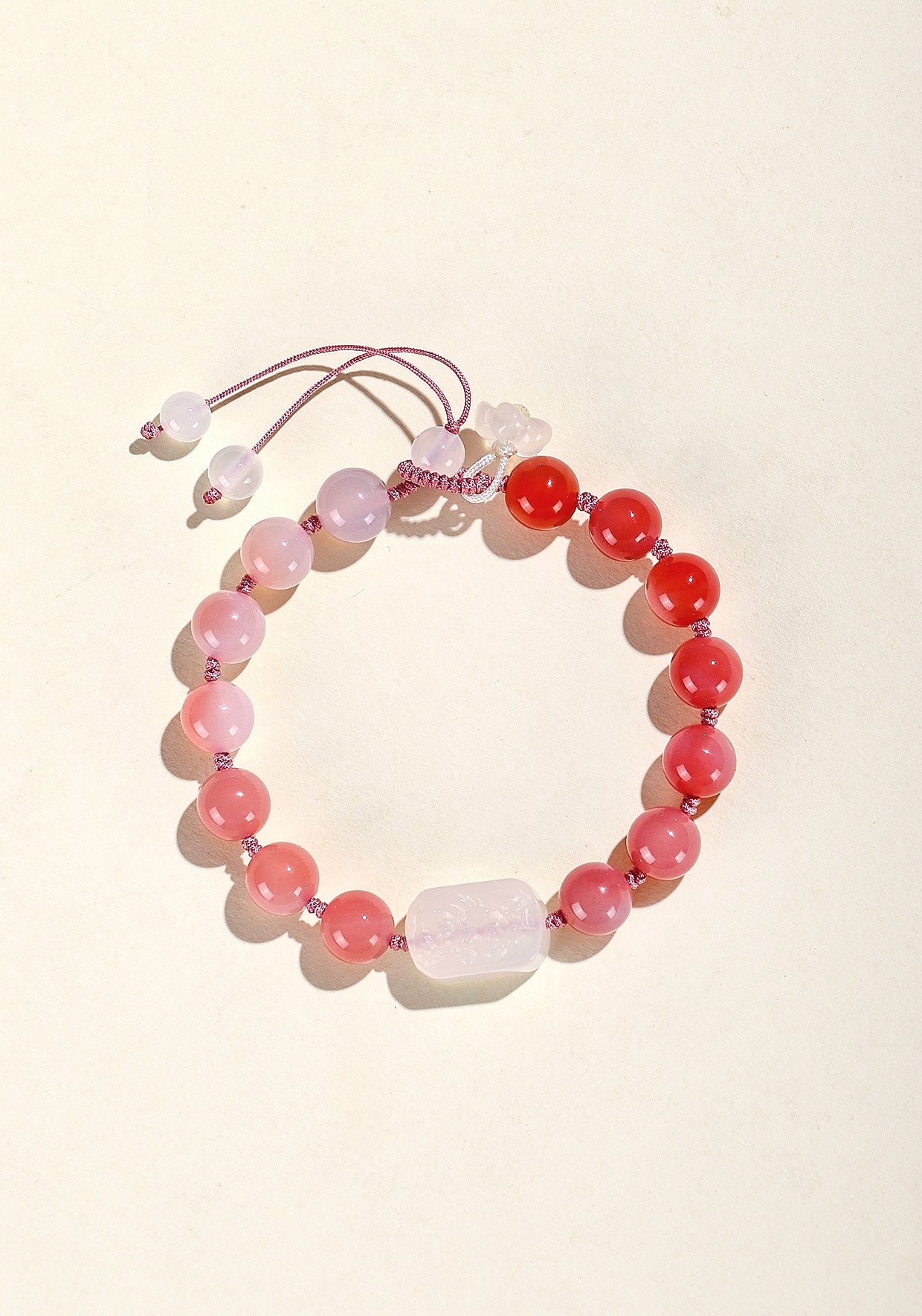 Planderful Fortune's Favor Agate Bracelet – Elegant Plum Blossom Design