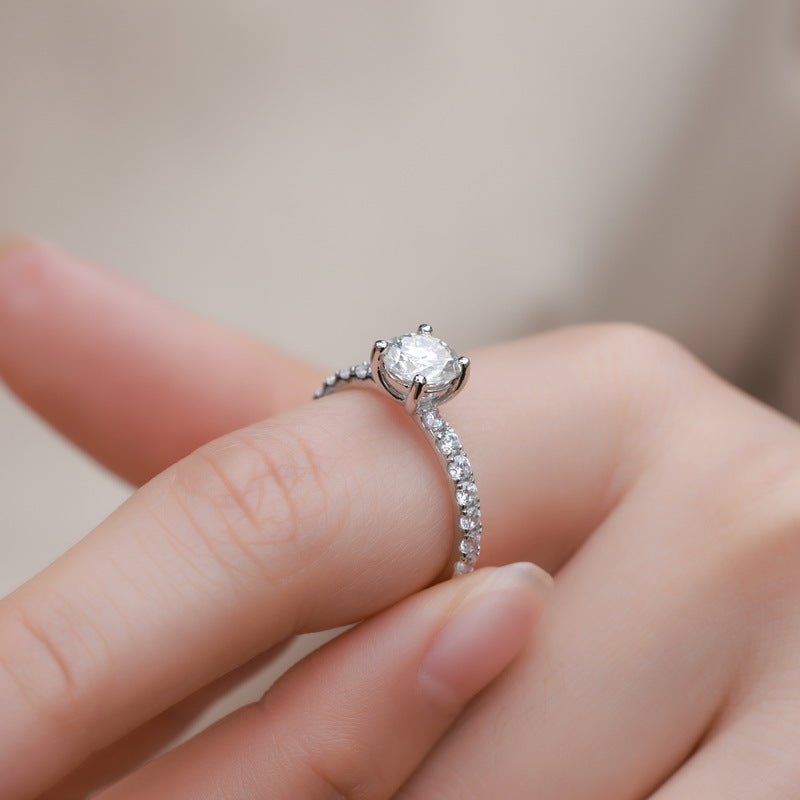 Planderful Four-Prong Moissanite Sterling Silver Ring – 6.5 × 6.5 mm, 1 ct – Style 1