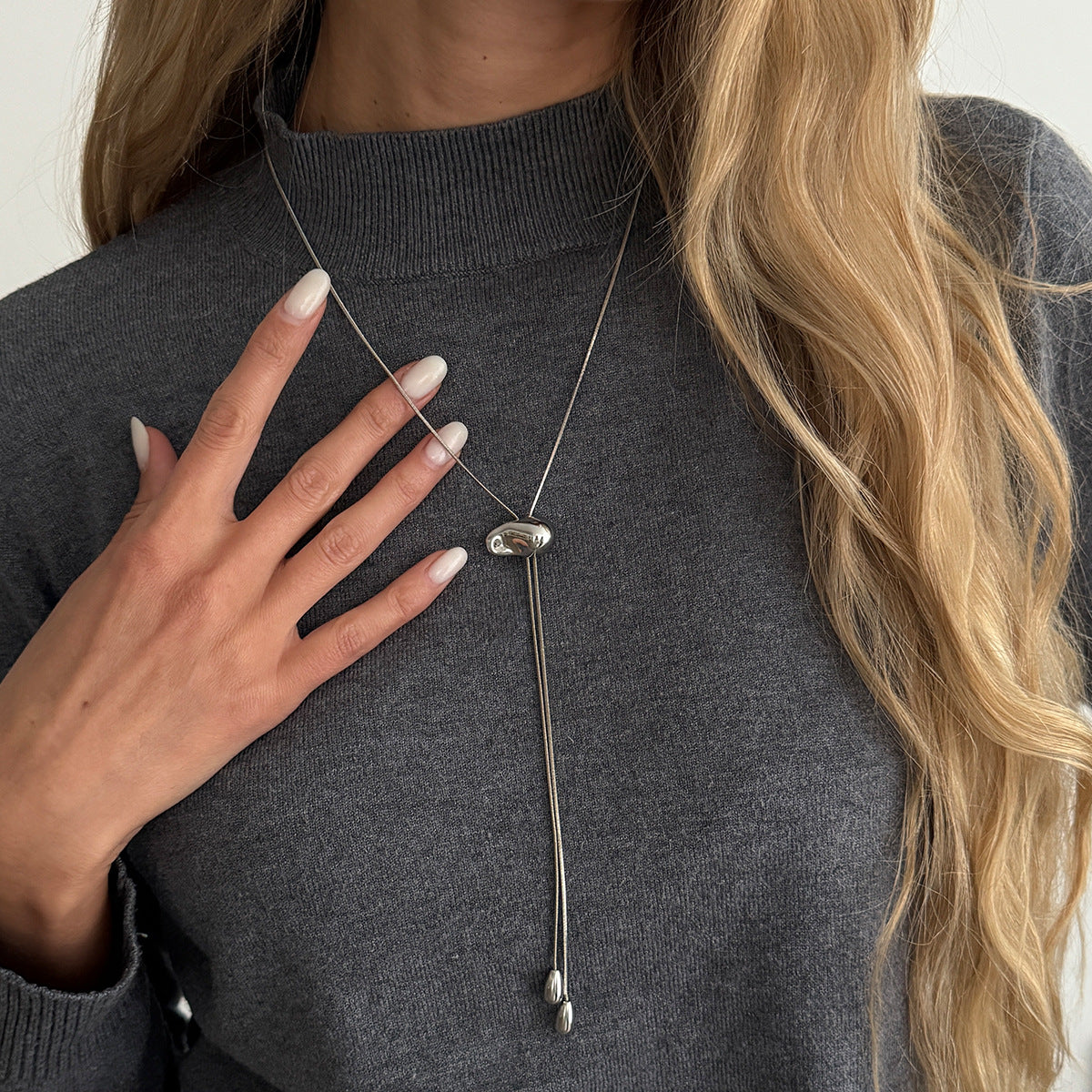 Cold Holiday Wind Fringed Back Chain Water Drop Pendant Necklace