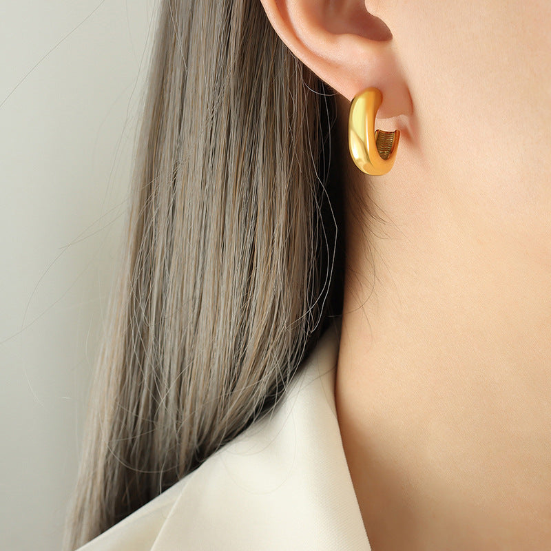 French Retro Style C-Shaped Earrings in 18K Gold-Plated Titanium Steel