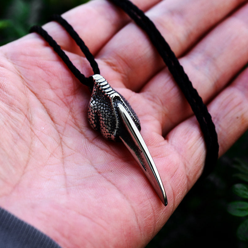 Titanium Steel Eagle Claws Pendant: Retro-Inspired Stainless Steel Accessory for Men