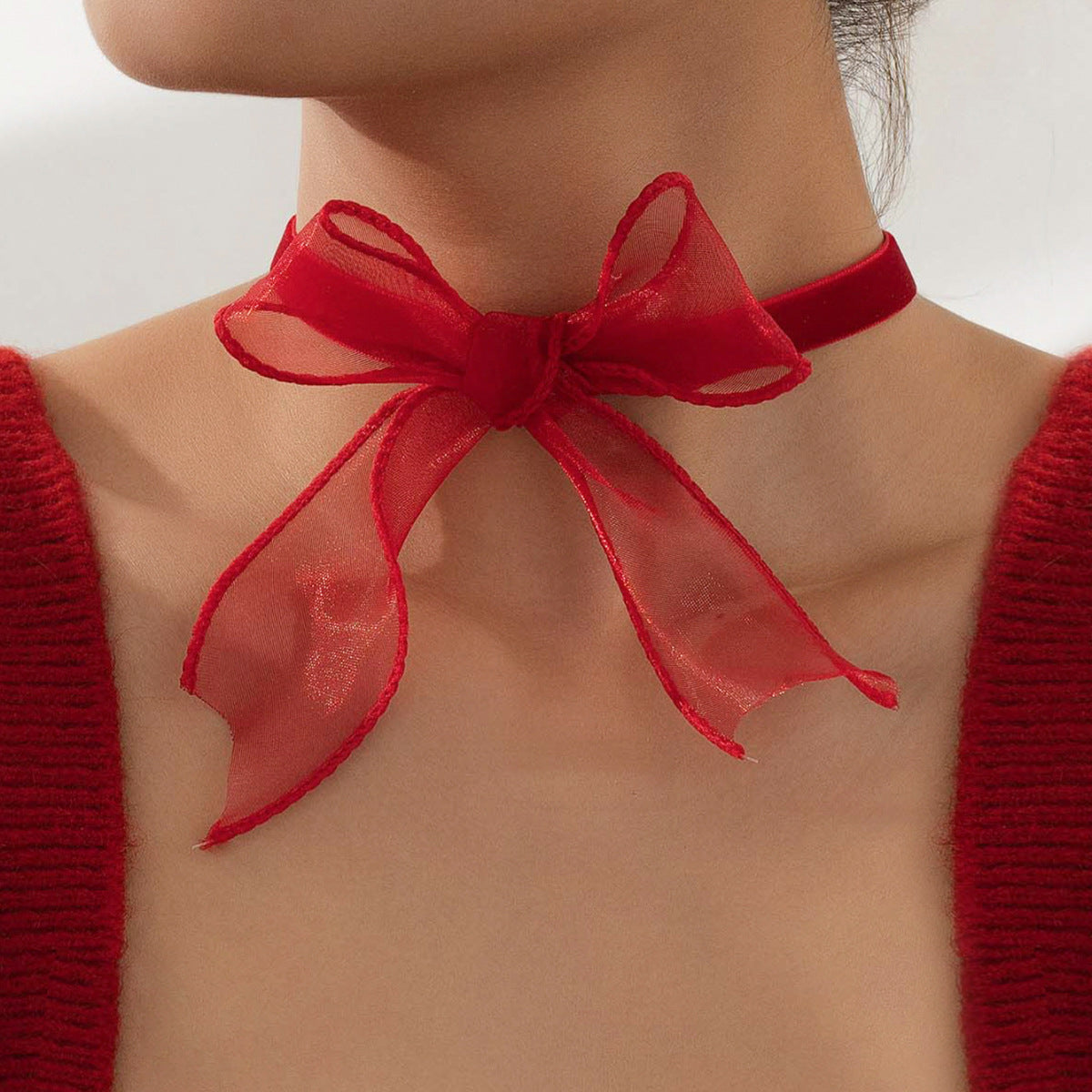 Planderful Vienna Verve Necklace – Elegant Red Bow Design