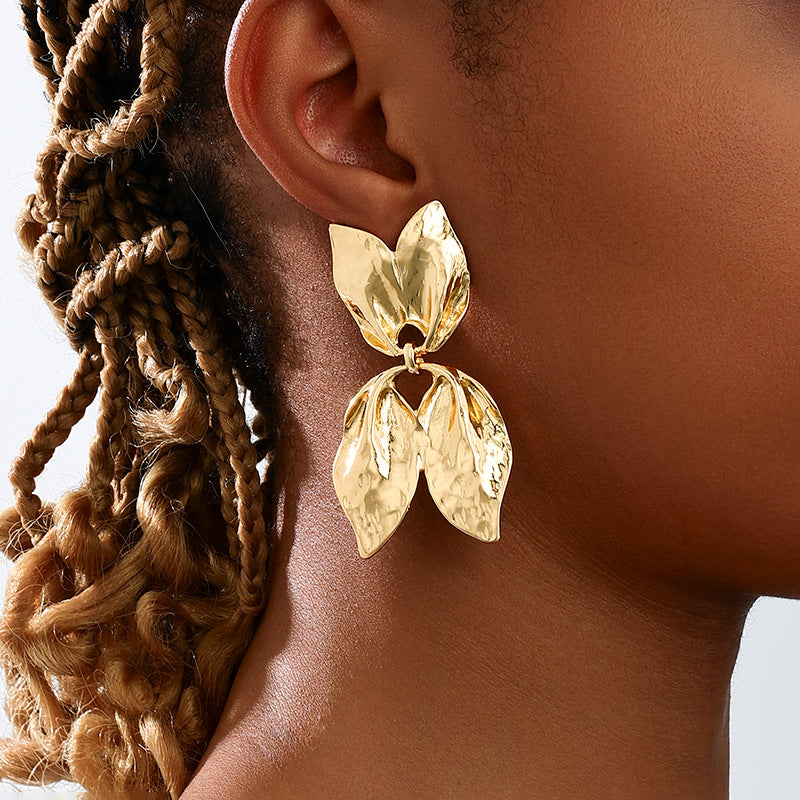 Planderful Vienna Verve Earrings – Fashionable Metal Water Drop Leaf Design