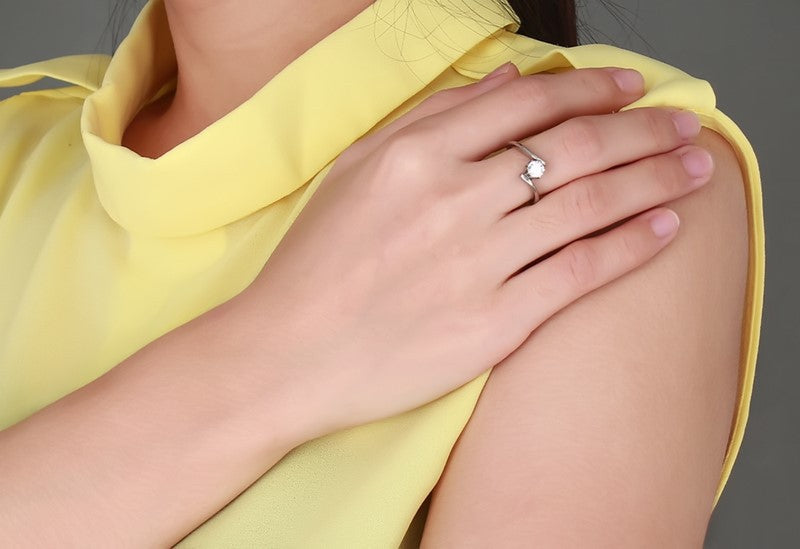 Korean Version Of Women's Ring Inlaid Zircon Fashionable