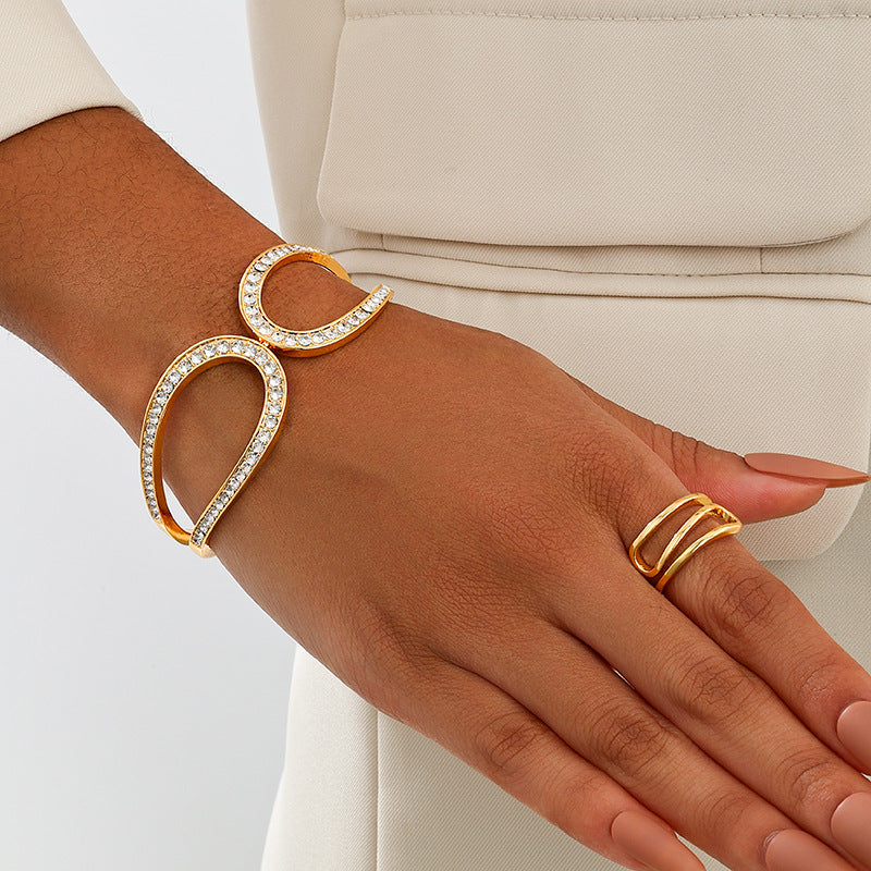 Fashionable Zircon-Encrusted Bracelet Ring Set for Women