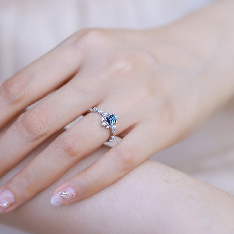 Planderful Classic Lab-Grown Alexandrite Sterling Silver Ring