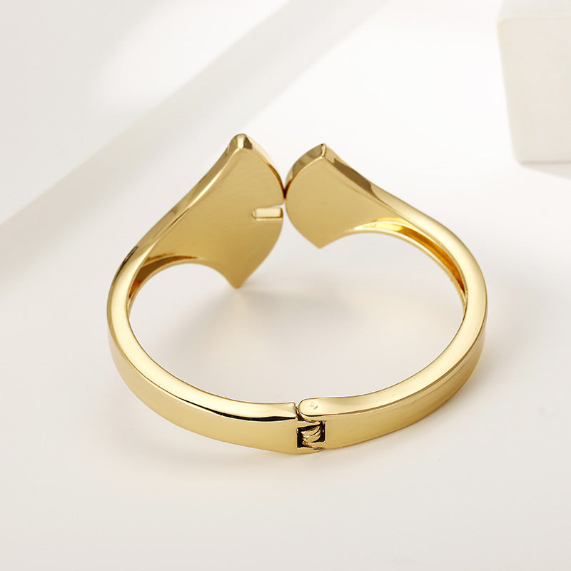 European Asymmetrical Rhinestone Bracelet for Women - High-End Clothing Accessory