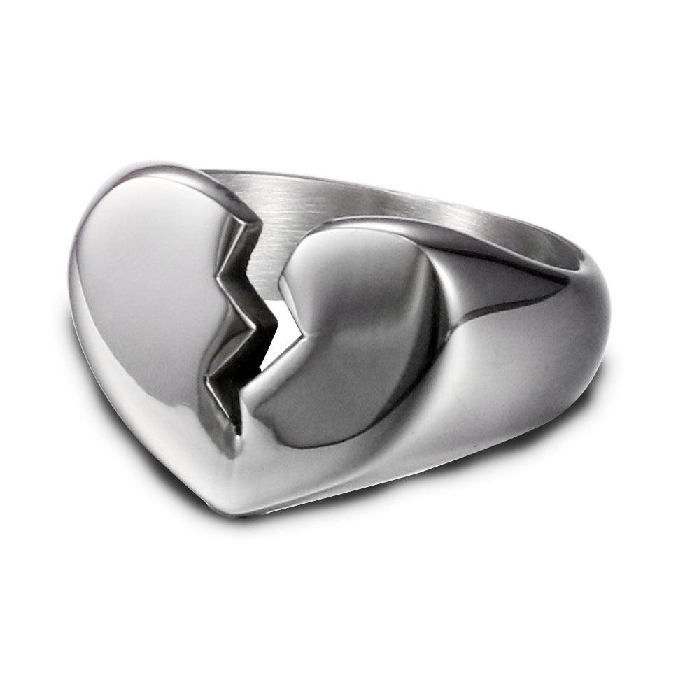 Chic Heart-Shaped Titanium Steel Ring for Modern Women - Unisex Stainless Steel Jewelry