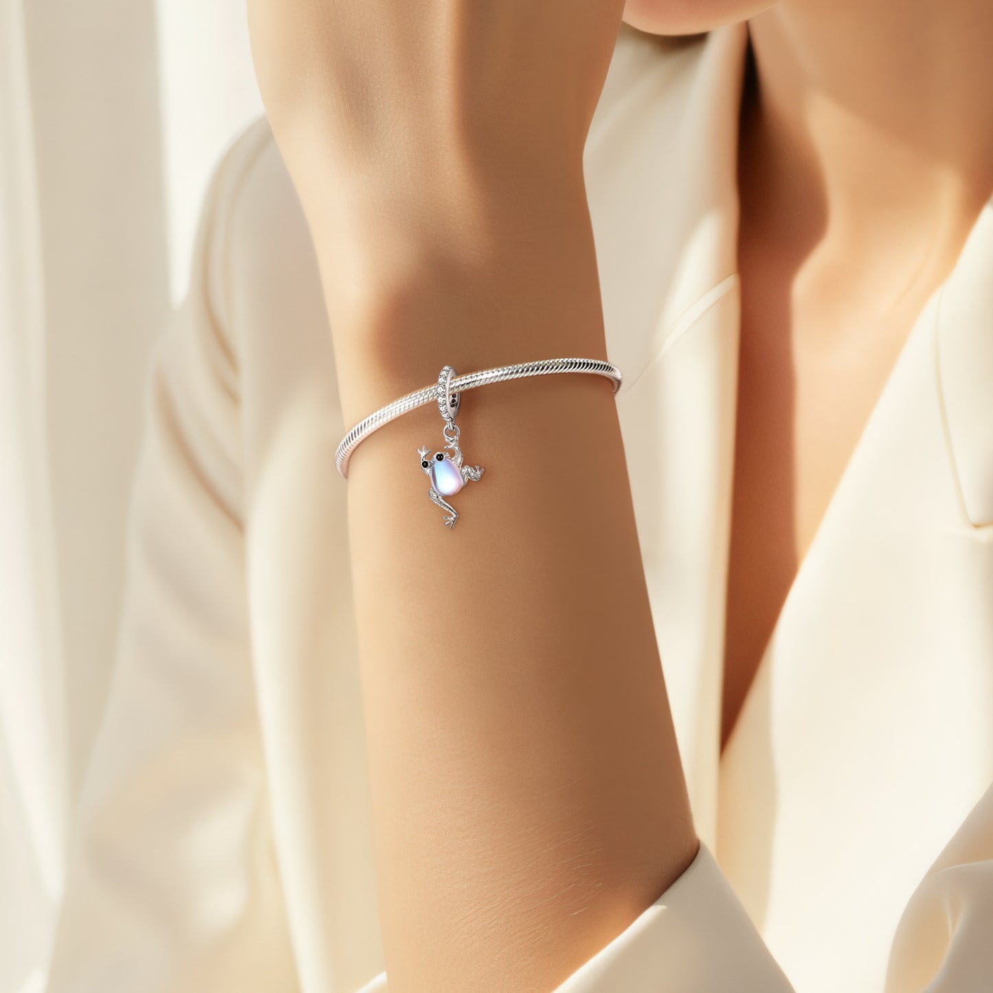 Planderful Jewelry Moonstone Frog Pendant In Sterling Silver 925 Necklace Elegant Gift For Her