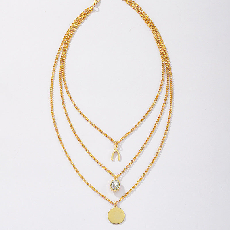 European and American Jewelry: Stylish Three-Layer Necklace with Cow Horns