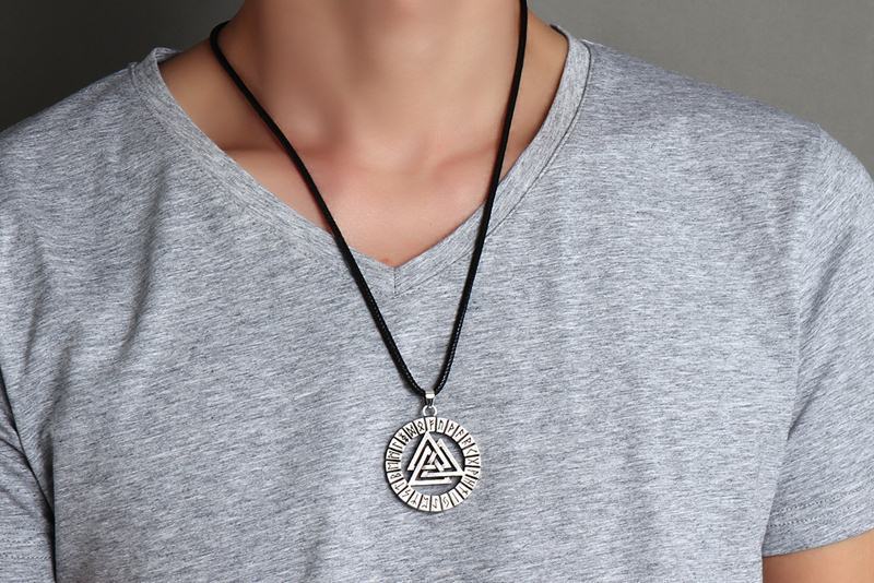 Cross-Border E-Commerce Wholesale Viking Pendant Necklace