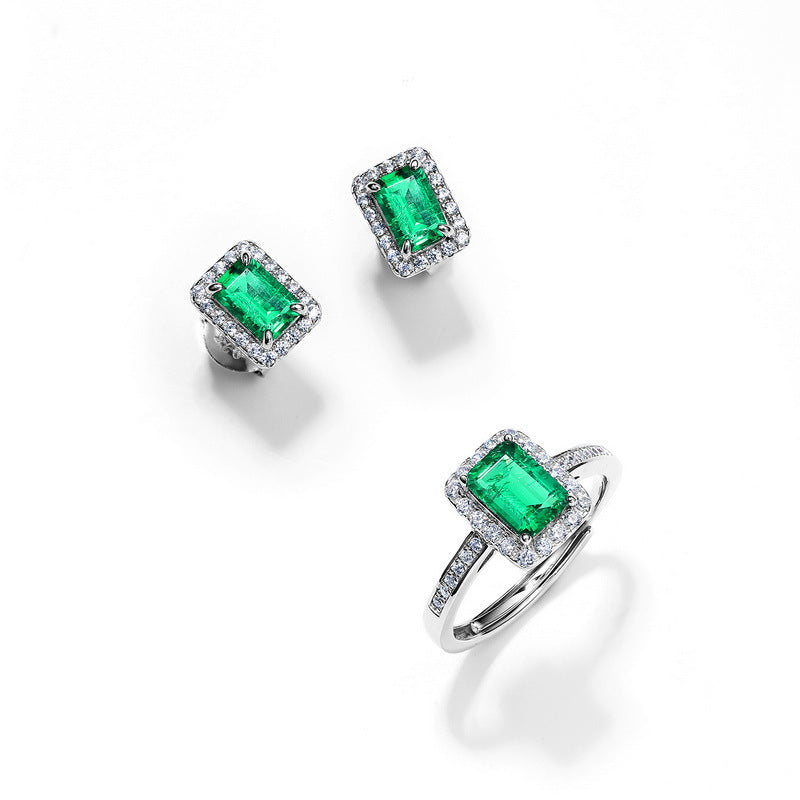 Planderful Vintage Lab-Grown Emerald Sterling Silver Ring – Style 2