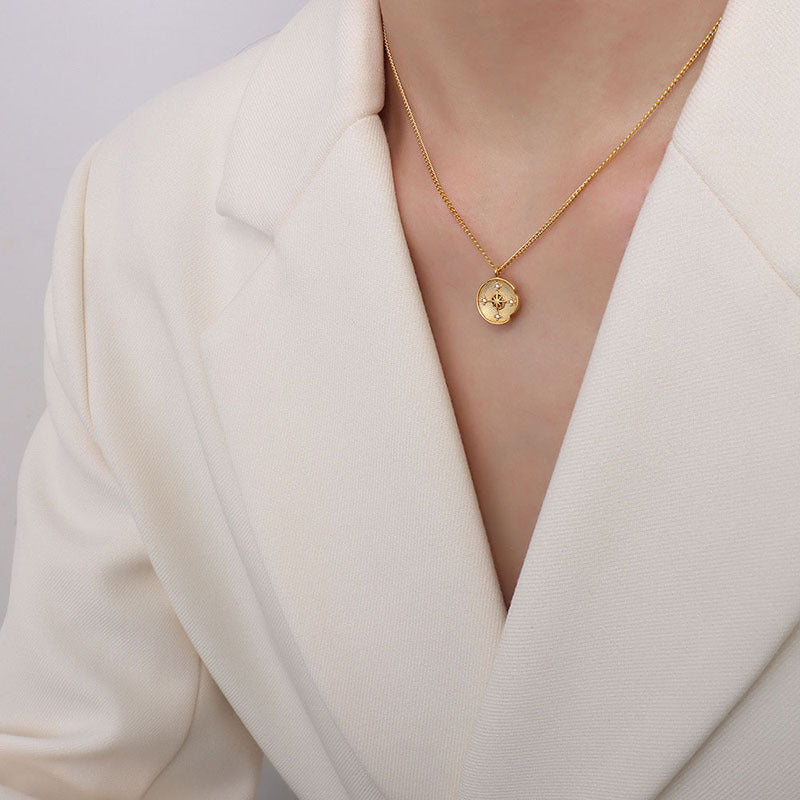 Exquisite European and American 18k Gold Plated Pendant Necklace