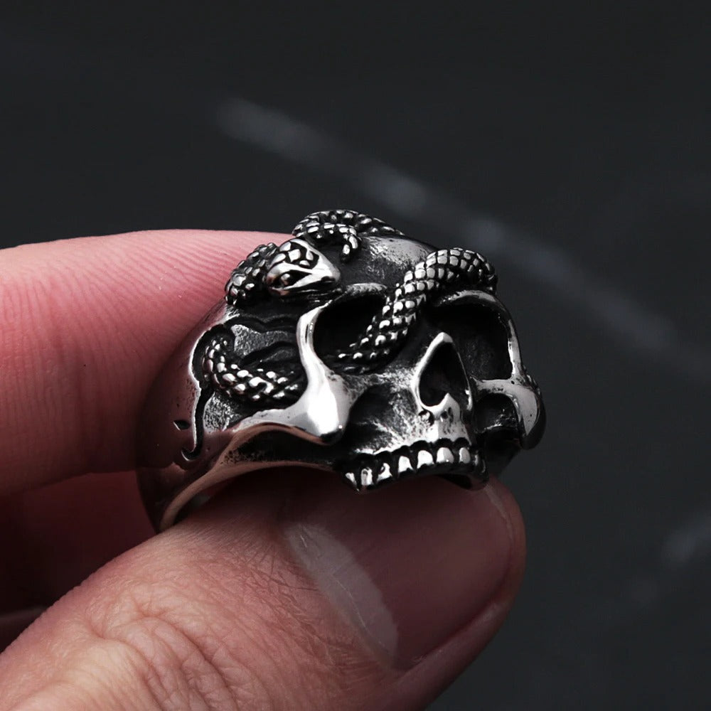 Punk Skull Ring