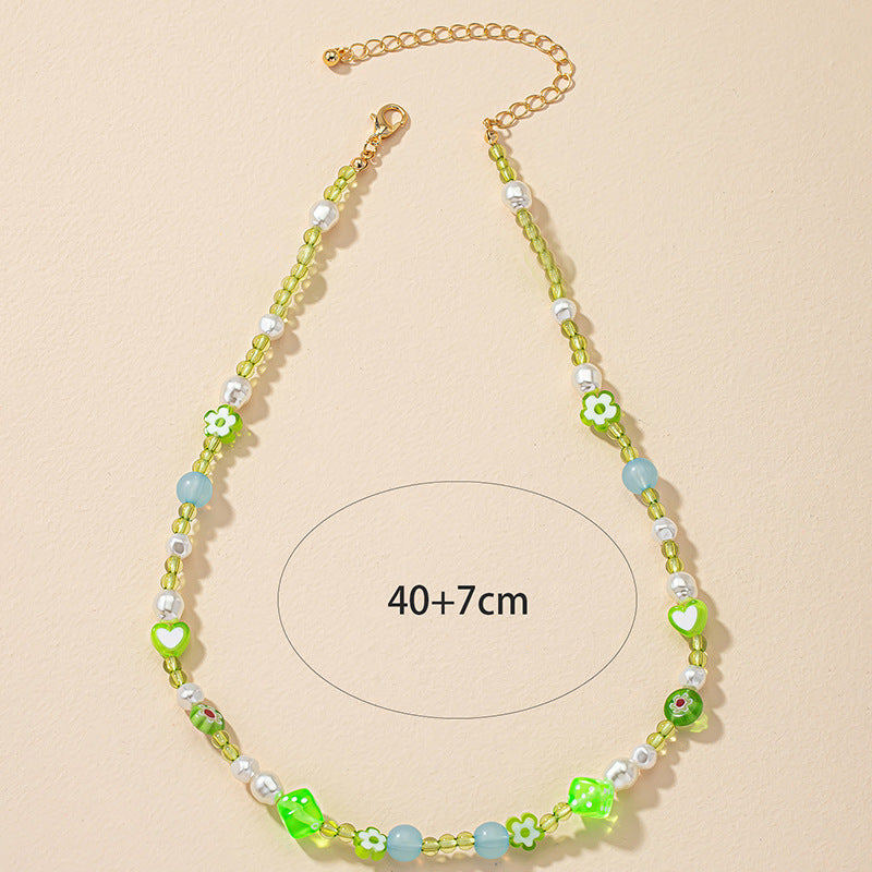 Green Glass Flower Choker Necklace with Niche Design