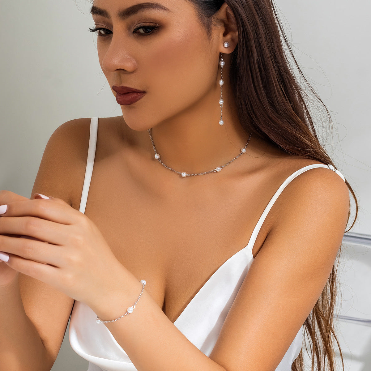 French Style Pearl and Tassel Necklace Set for Women