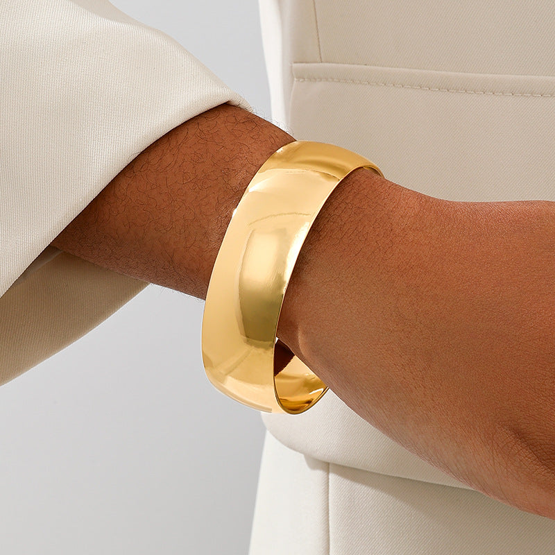 Planderful Vienna Verve Bracelet – Simple Versatile Minimalist Design