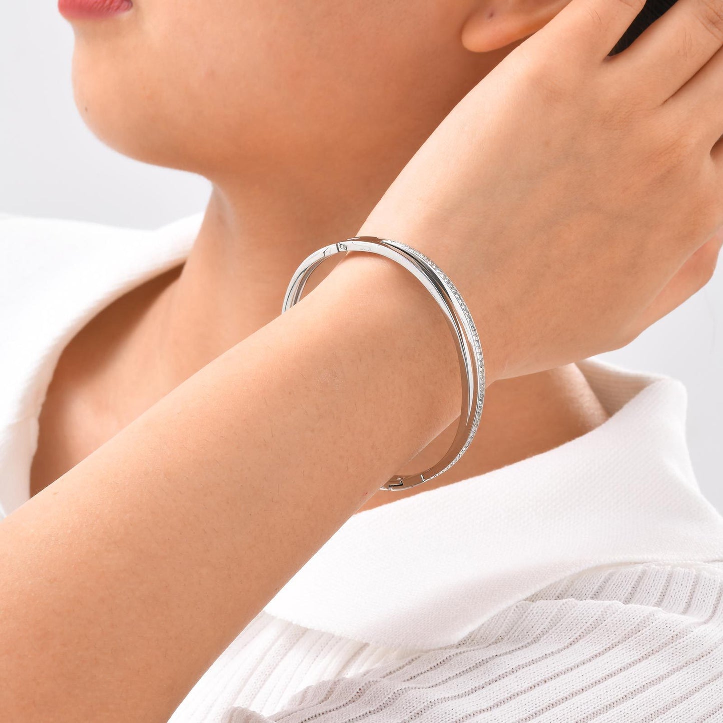 Glossy Inlaid Zircon Openable Bracelet Women's Jewelry Design