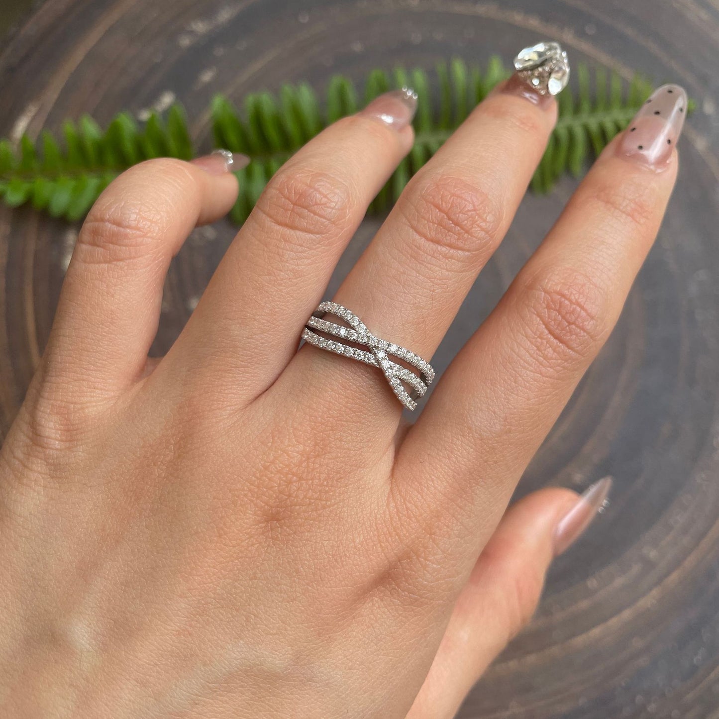 Cross Hollow Design Full Moissanite 925 Silver Plated 18k Platinum Ring for Girls