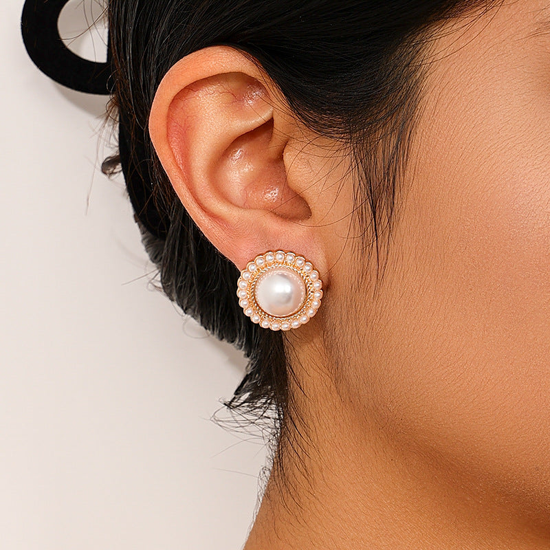 Elegant Metal Imitation Pearl Stud Earrings by Planderful Vienna Verve Collection