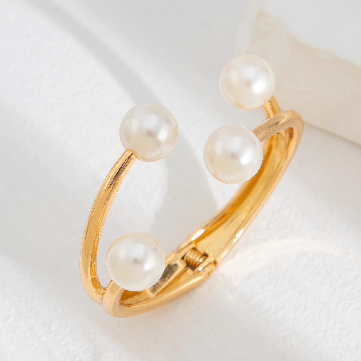 Planderful Imitation Pearl Bracelet Vienna Verve Open Cuff For Women Elegant Retro French Style