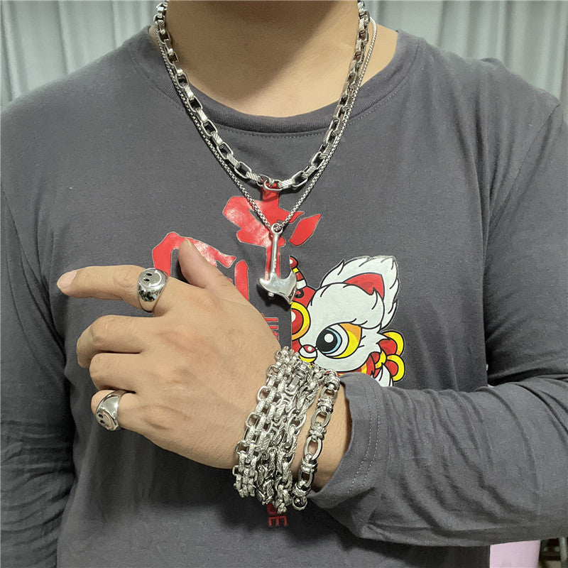 Titanium Steel Retro Axe Pendant Necklace for Men - Trendy Domineering Design