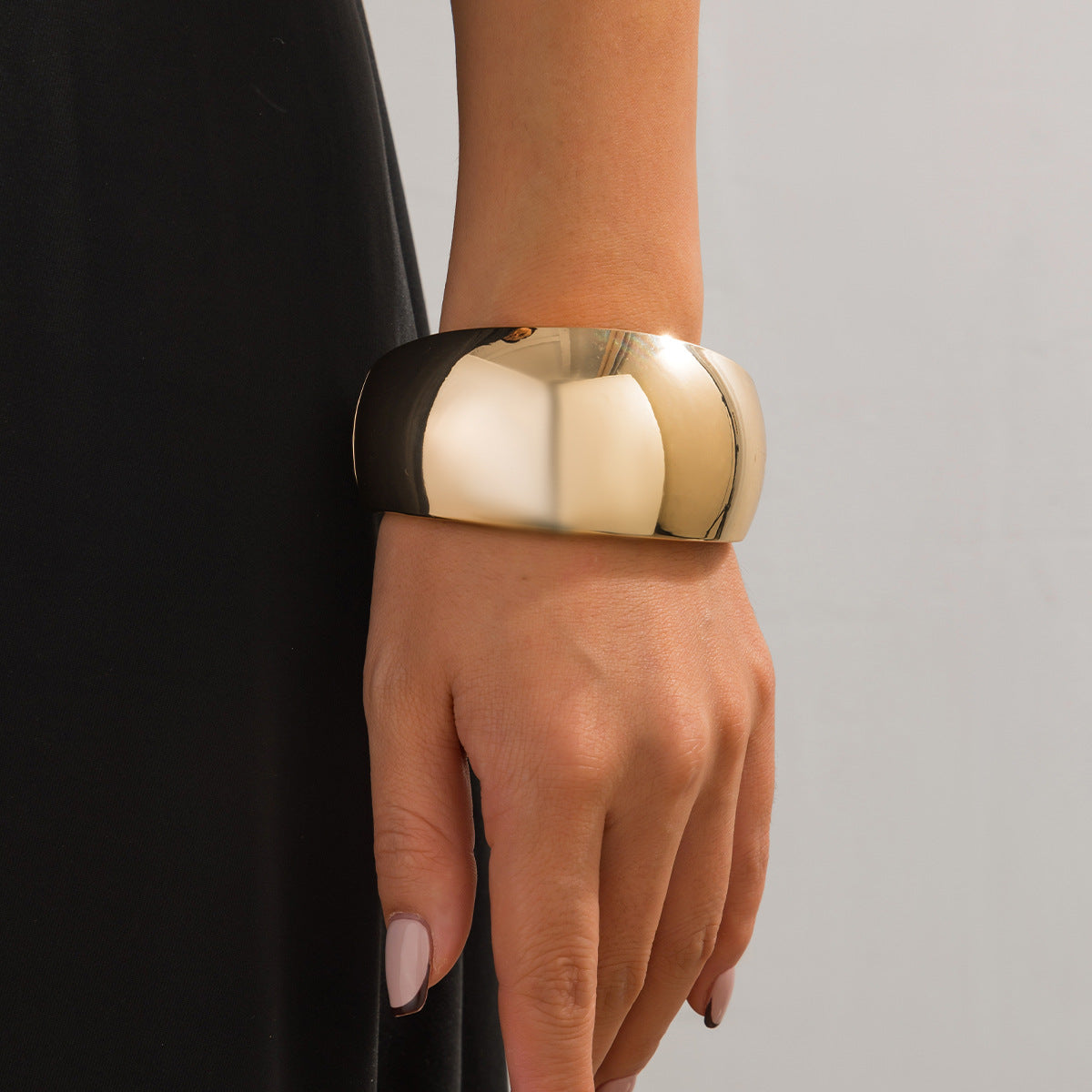 Planderful Vienna Verve Wide Alloy Bracelet For Women Glossy European American Statement Jewelry