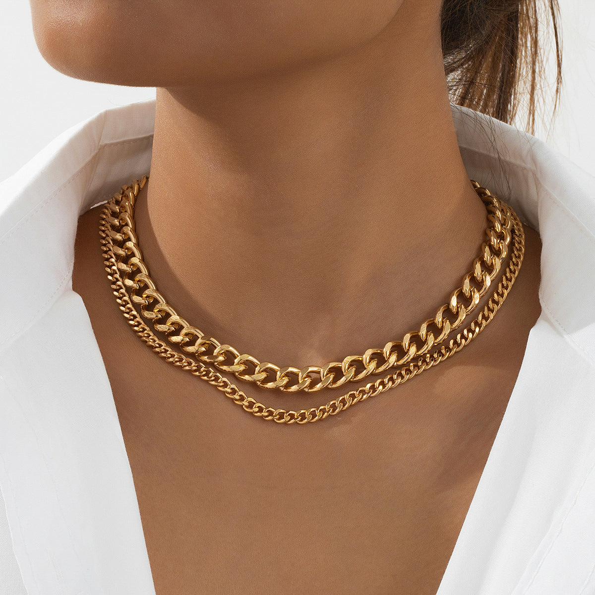 Planderful Vienna Verve Necklace – Exquisite Metal Cuban Chain Design