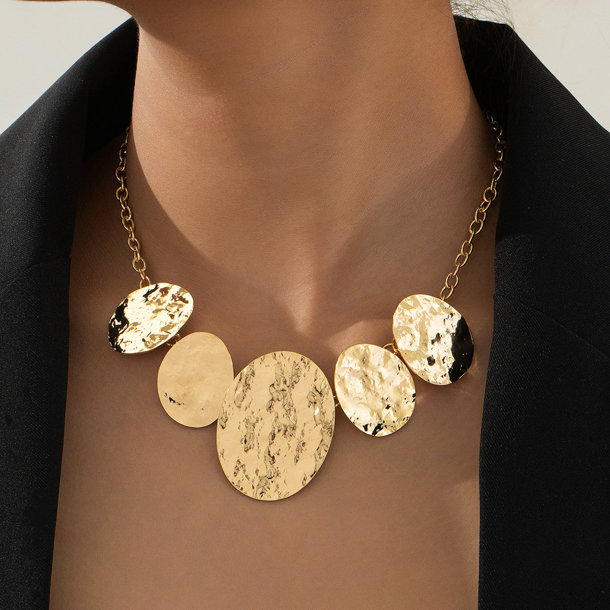 Planderful Vienna Verve Necklace – Exaggerated Metal Geometry Design