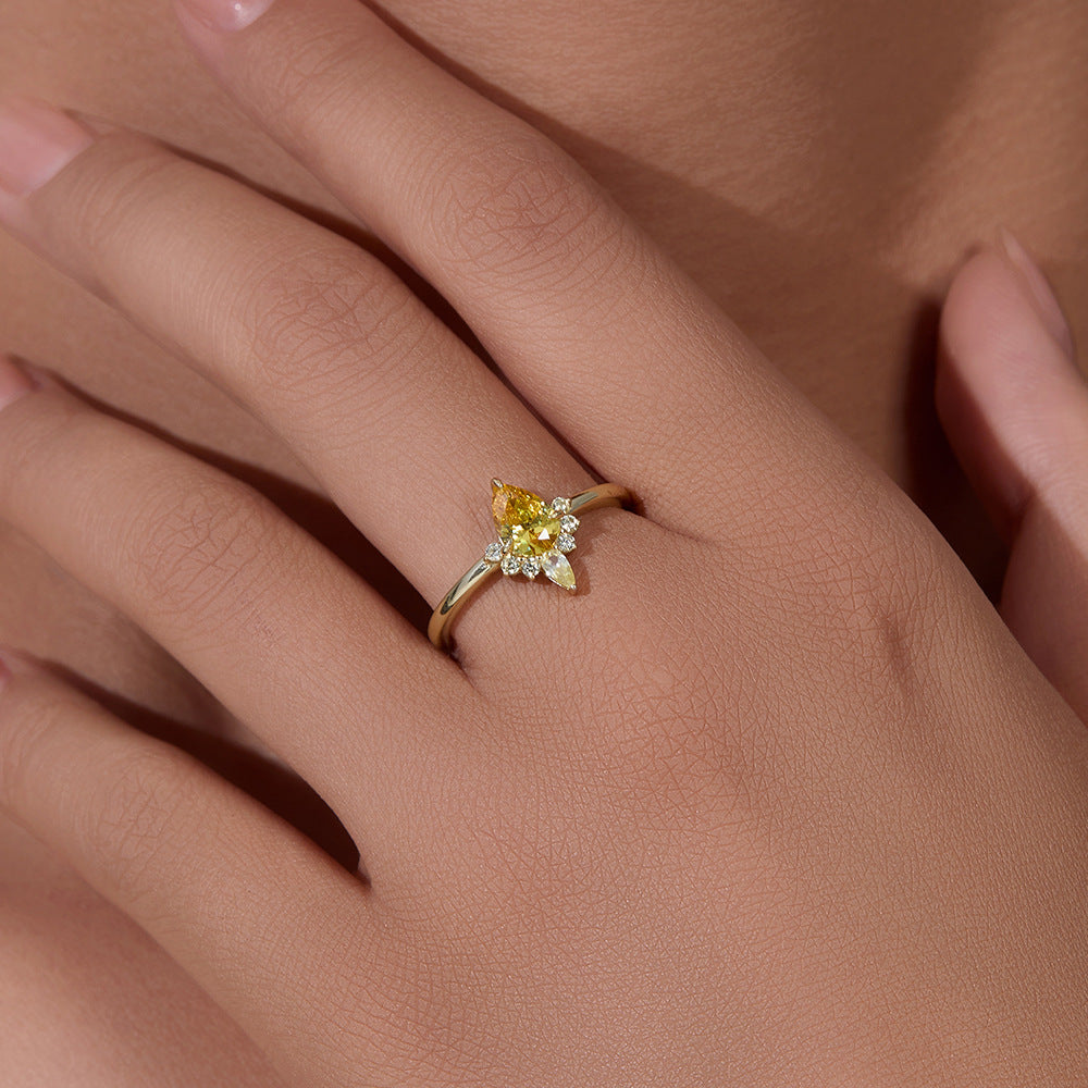 Crown Simulated Diamond Ring S925 Sterling Silver Drop-Shaped Yellow Zircon Ring
