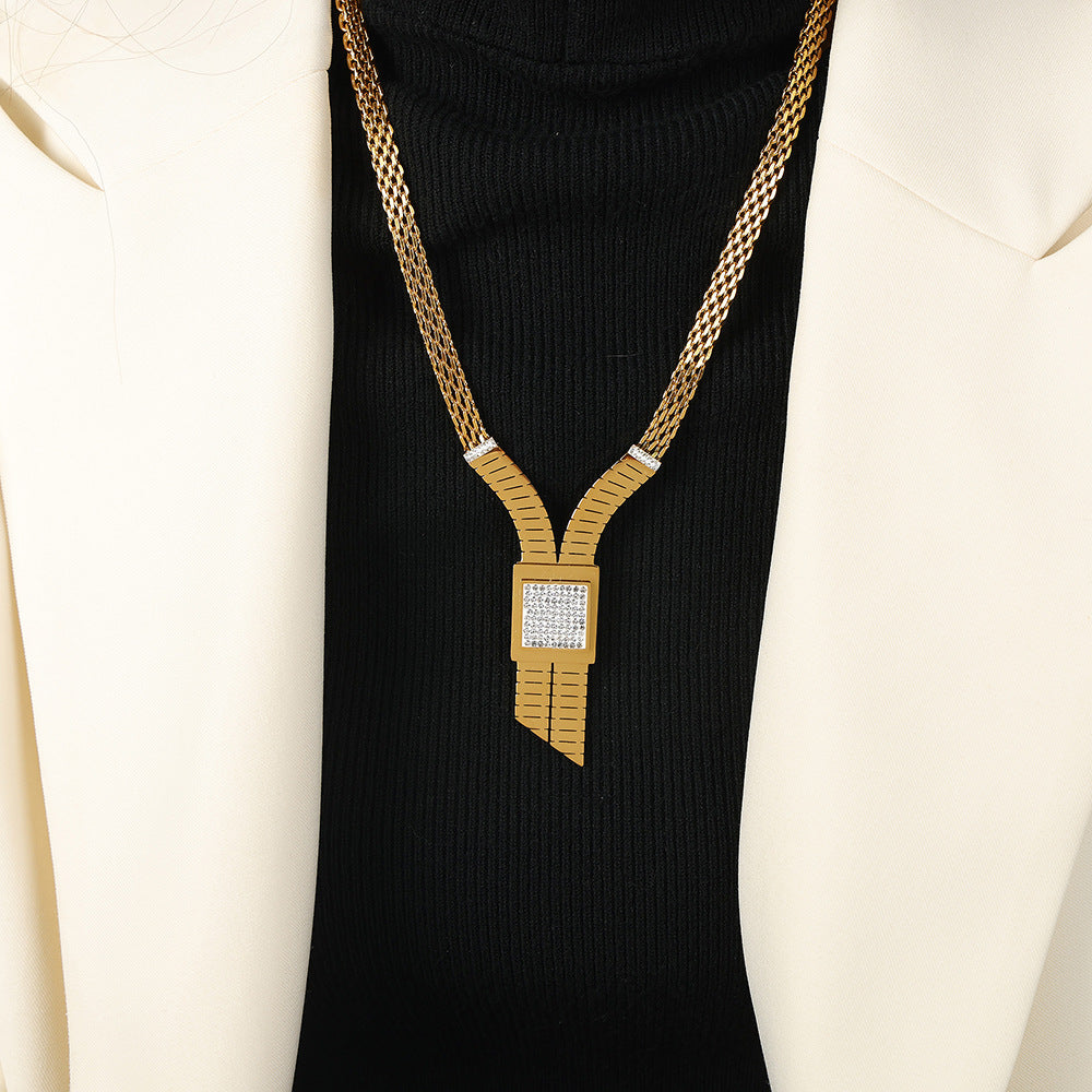 Luxurious Titanium Gold-Plated Shell Pendant Necklace for Women