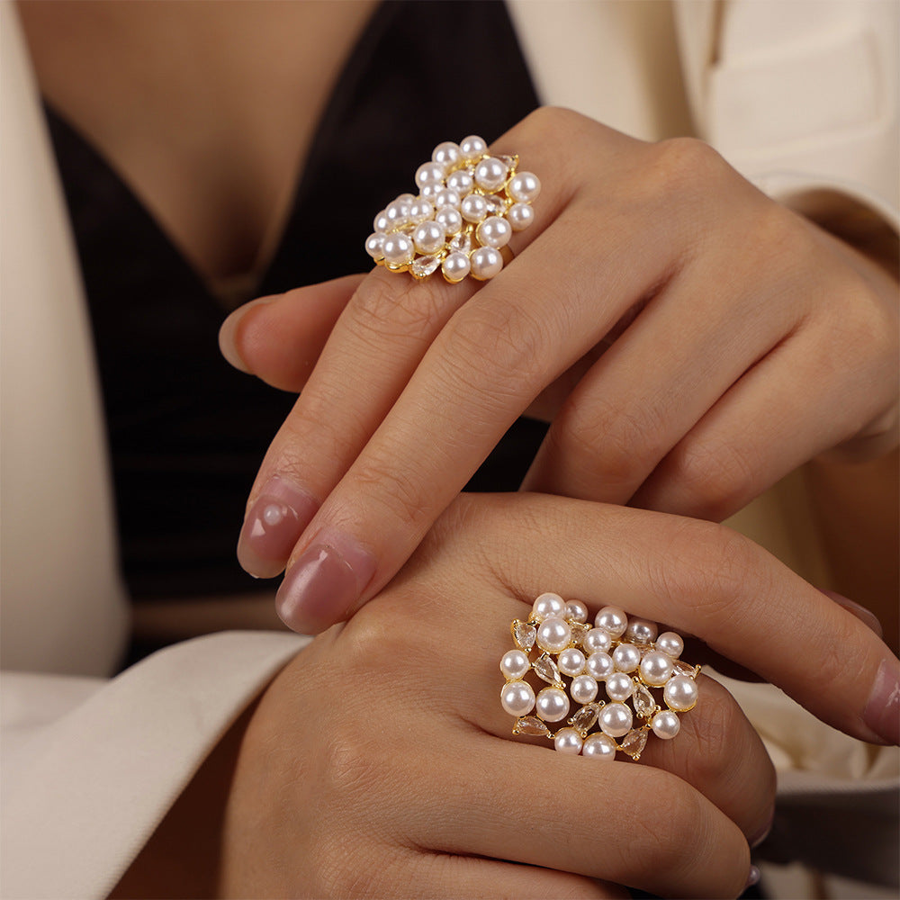 Luxurious Adjustable Ring with Zircon Imitation Pearl in Copper - European and American Fashion