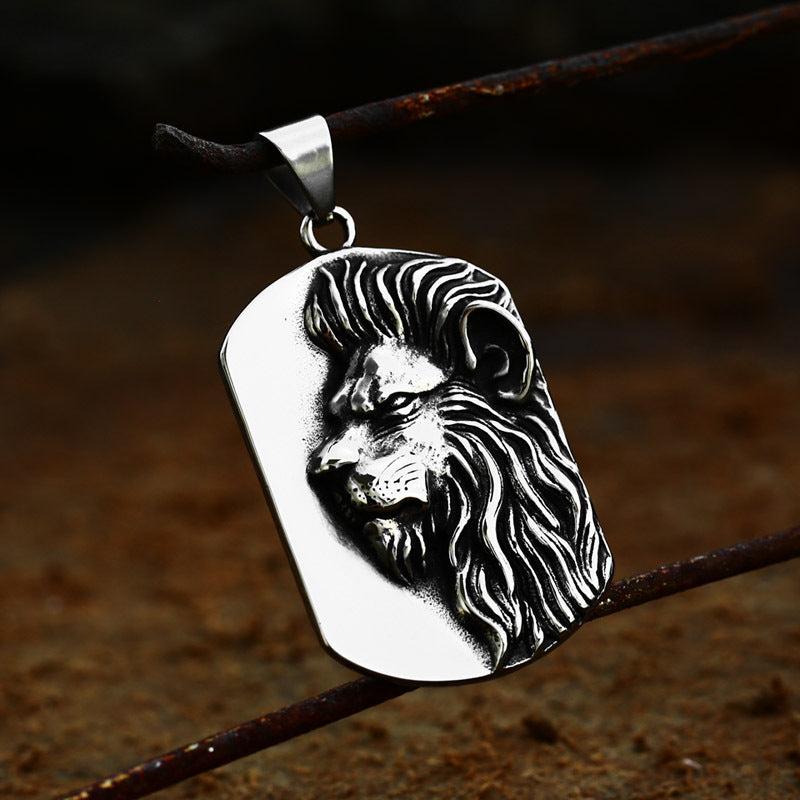Retro Titanium Steel Lion Pendant for Men – New Stainless Steel Design in Foreign Trade